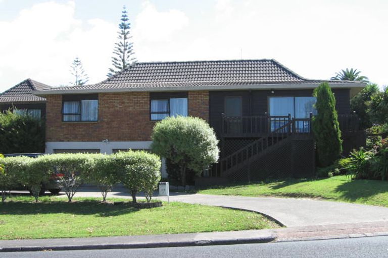 Photo of property in 2/125 Glamorgan Drive, Torbay, Auckland, 0630
