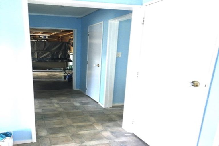 Photo of property in 5 Simpson Road, Ranui, Auckland, 0612