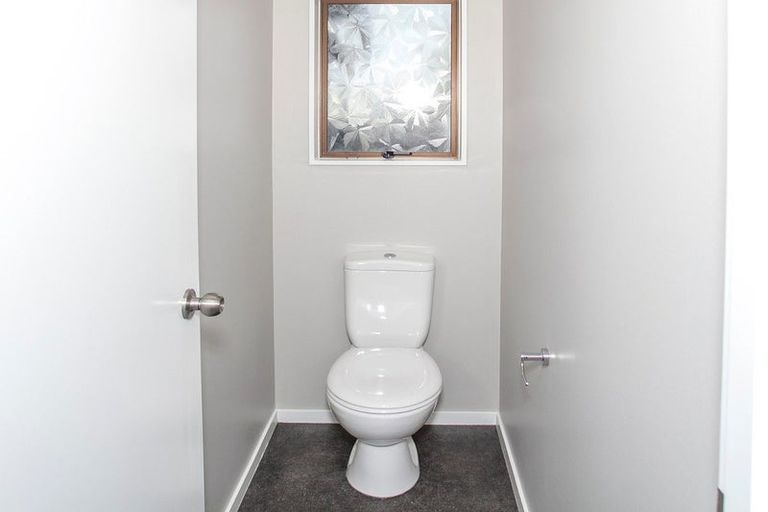 Photo of property in 62 Benmore Avenue, Cloverlea, Palmerston North, 4412