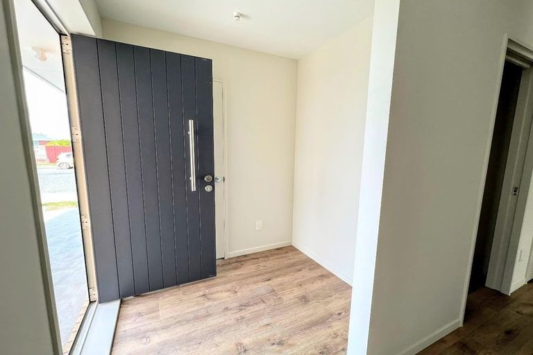 Photo of property in 10a Mortlake Street, Islington, Christchurch, 8042