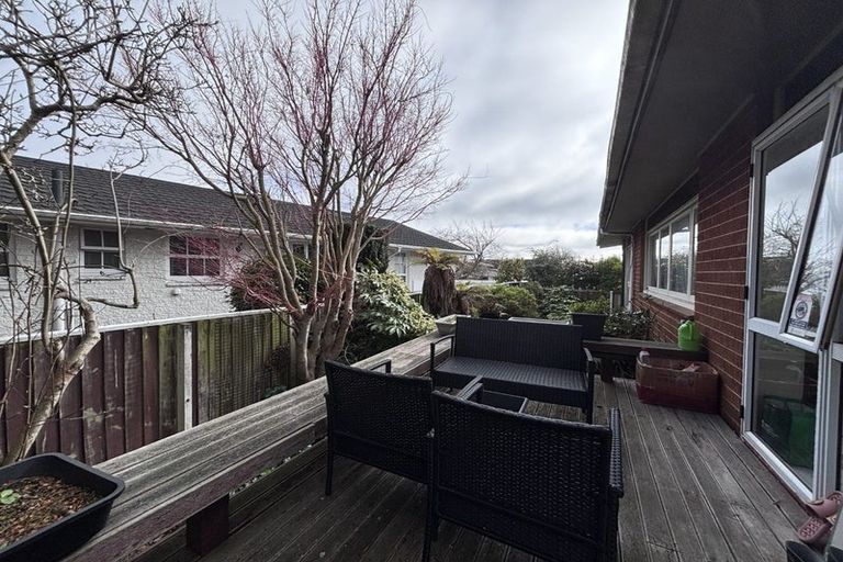 Photo of property in 23 Highfield Place, Avonhead, Christchurch, 8042