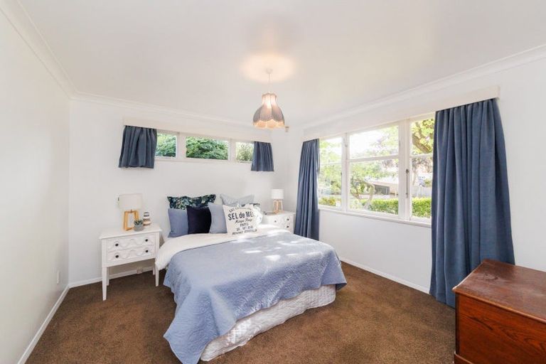 Photo of property in 7 Surrey Crescent, Hokowhitu, Palmerston North, 4410