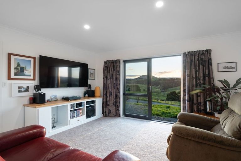 Photo of property in 681 Otaika Valley Road, Maungatapere, Whangarei, 0170