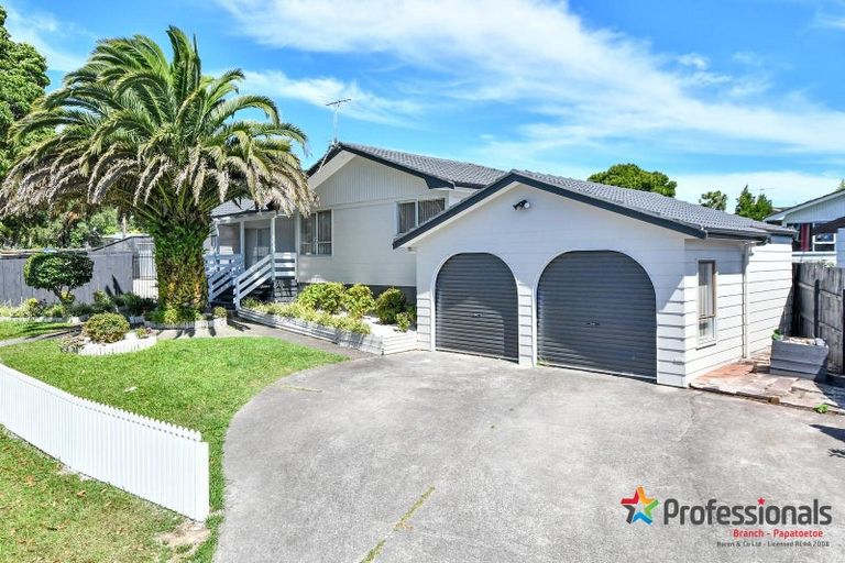 Photo of property in 5 Heathberry Close, Papatoetoe, Auckland, 2025