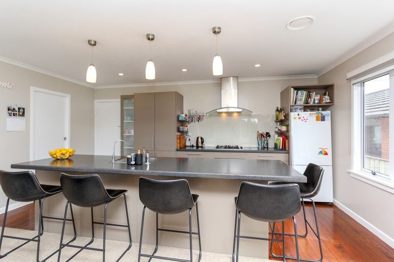 Photo of property in 61 Lismore Street, Merrilands, New Plymouth, 4312