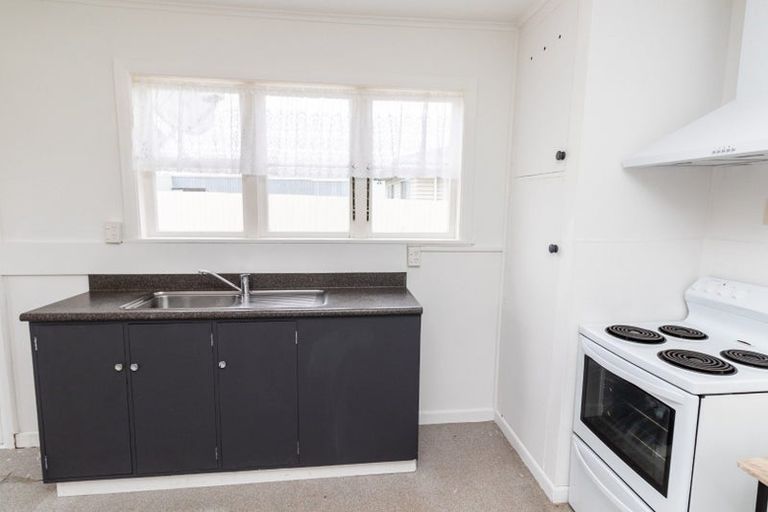 Photo of property in 3 Cook Street, Levin, 5510