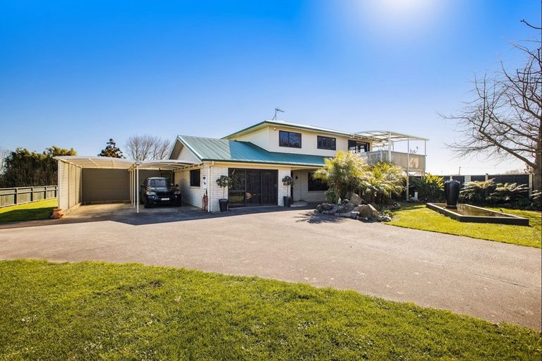 Photo of property in 4 Kitson Road, Aka Aka, Waiuku, 2682