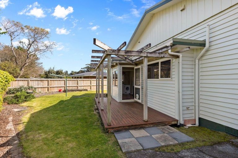 Photo of property in 12 Beaumont Crescent, Frankleigh Park, New Plymouth, 4310