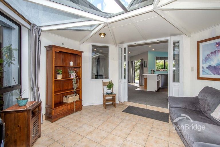 Photo of property in 6 Grove Place, Rangiora, 7400