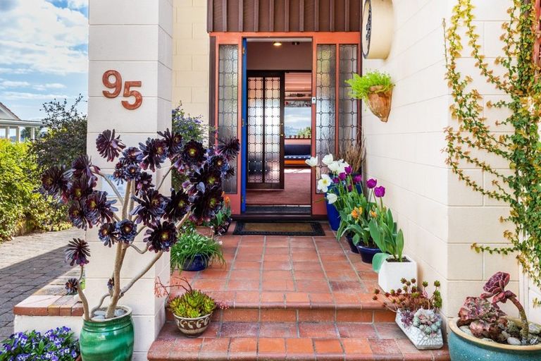 Photo of property in 95 Rokino Road, Hilltop, Taupo, 3330