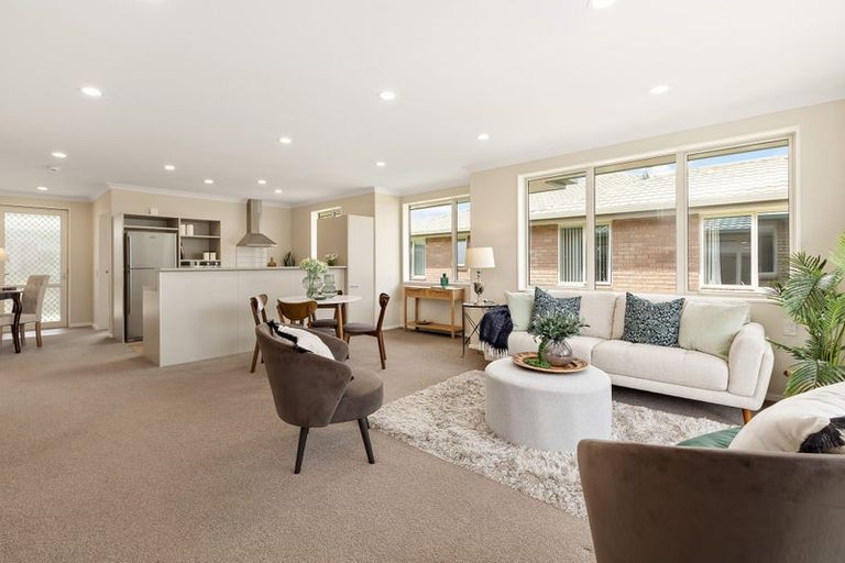 Photo of property in Summerset At The Course, 20 Racecourse Road, Trentham, Upper Hutt, 5018