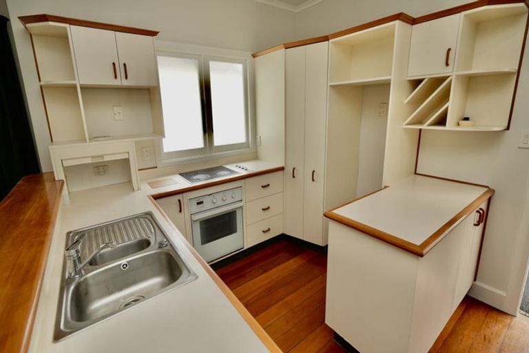 Photo of property in 21 Rongopai Street, Palmerston North, 4414