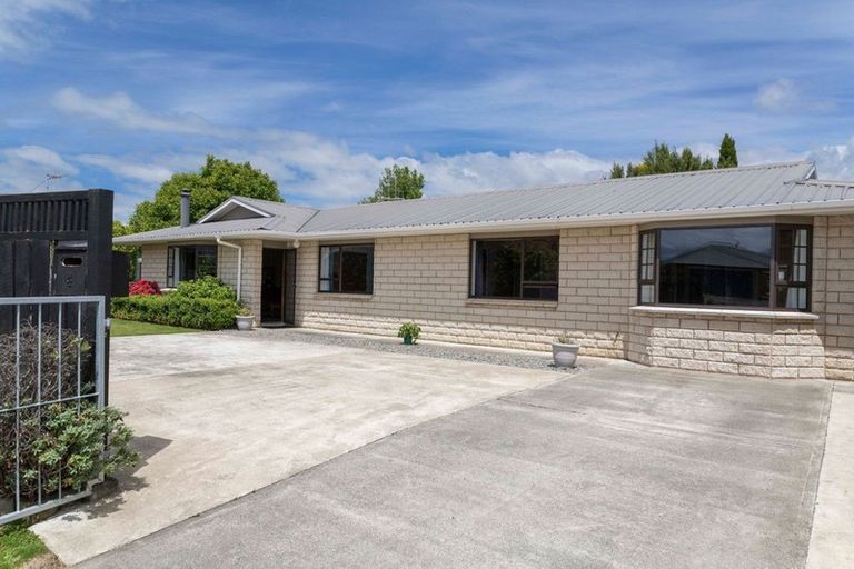 Photo of property in 4 Guinane Street, Dannevirke, 4930