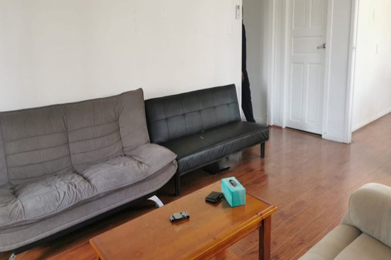 Photo of property in 10 Wattle Street, New Lynn, Auckland, 0600