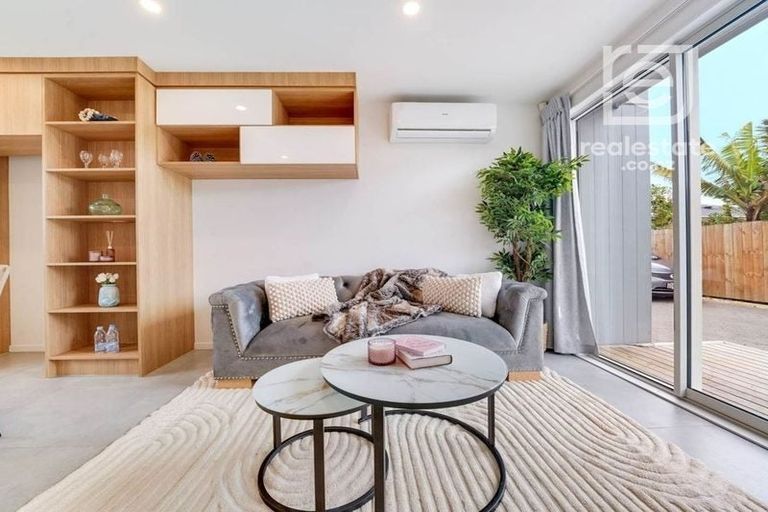 Photo of property in 34d James Street, Mangere East, Auckland, 2024