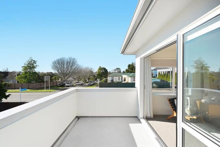 Photo of property in 1/1161 Victoria Street, Whitiora, Hamilton, 3200