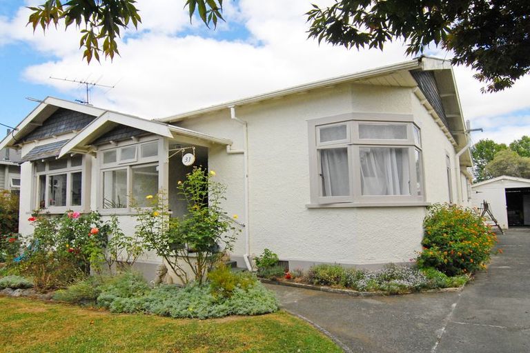 Photo of property in 31 Cambridge Terrace, Masterton, 5810