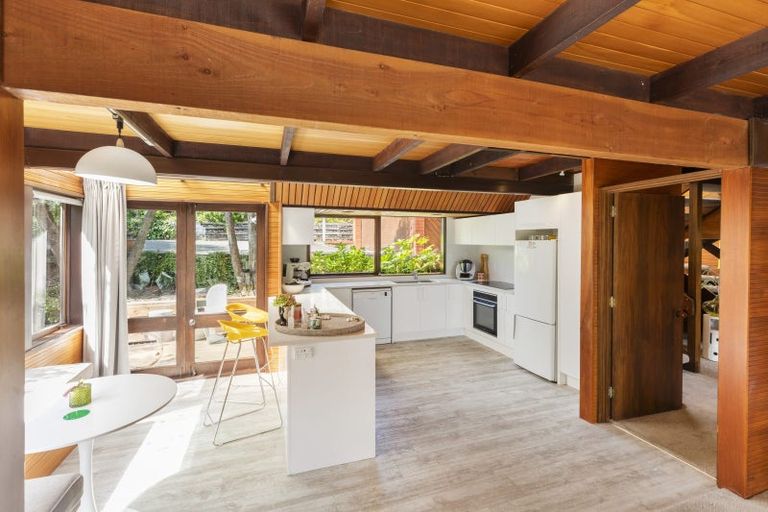 Photo of property in 28 Bengal Drive, Cashmere, Christchurch, 8022