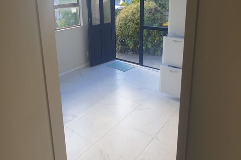 Photo of property in 32 Lynmouth Avenue, Karori, Wellington, 6012