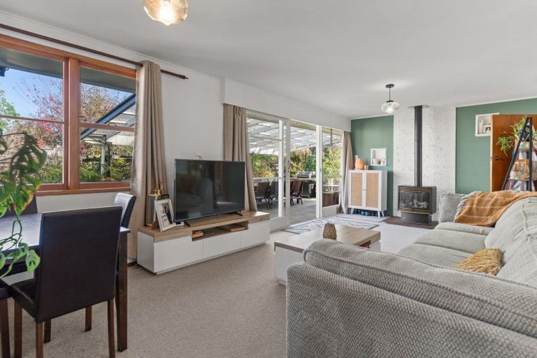 Photo of property in 6 Mountbatten Place, Te Puke, 3119