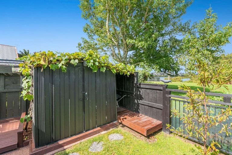 Photo of property in 75 Maygrove Drive, Orewa, 0931
