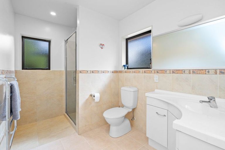 Photo of property in 16 Cairn Way, Te Kamo, Kamo, 0185