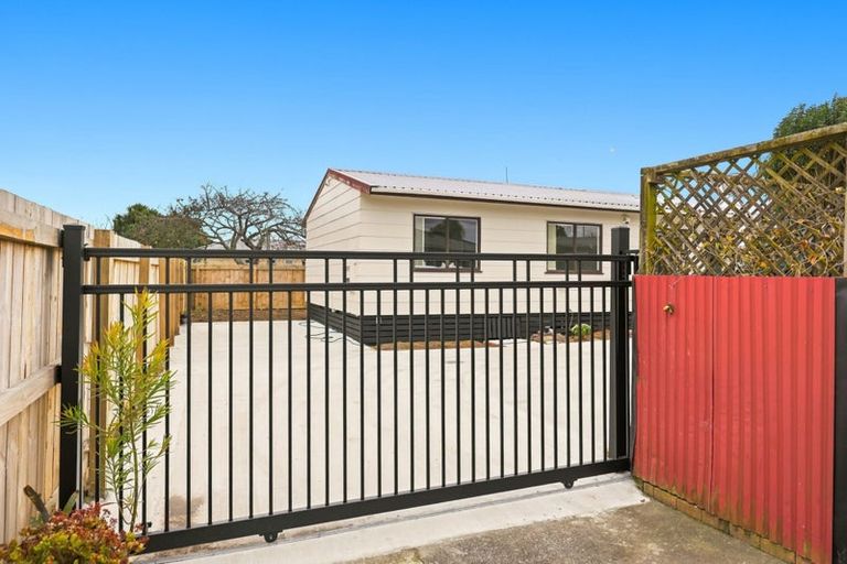 Photo of property in 2/41 President Avenue, Papakura, 2110