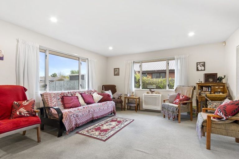 Photo of property in 9 Thistledown Place, Woolston, Christchurch, 8062