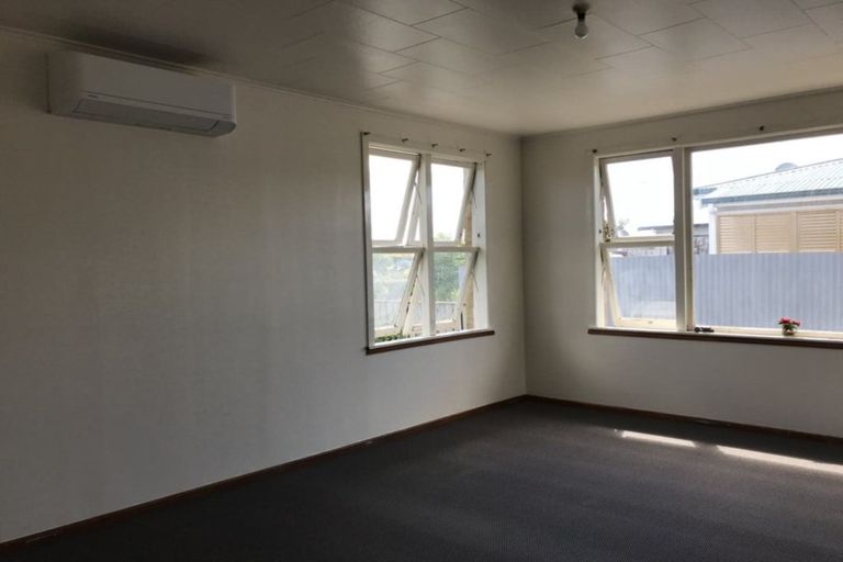 Photo of property in 1/202 Grove Road, Mayfair, Hastings, 4122