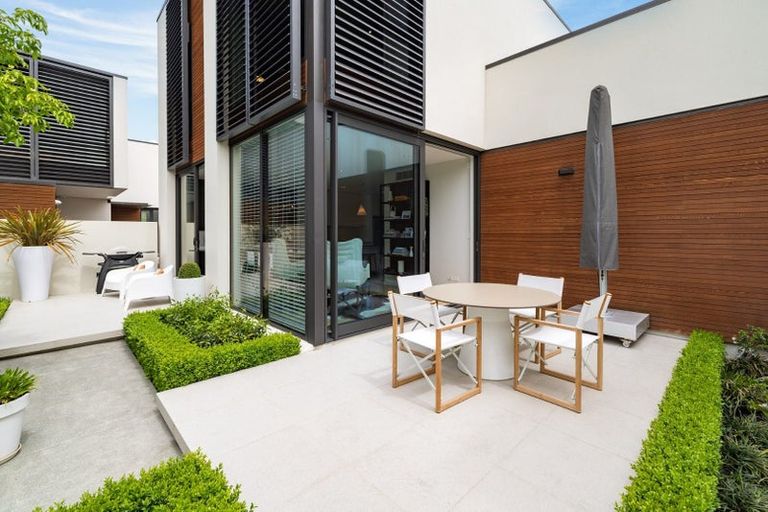 Photo of property in 138c Glandovey Road, Strowan, Christchurch, 8052