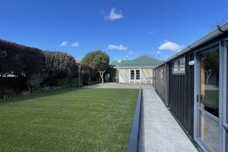 Photo of property in 207 Westminster Street, Mairehau, Christchurch, 8013