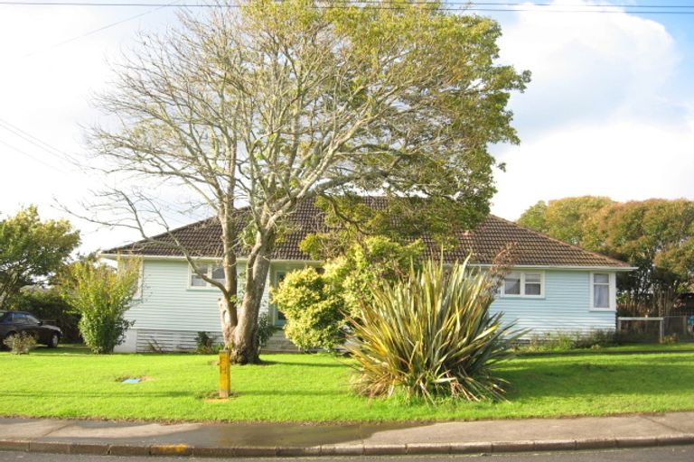 Photo of property in 18a Velvet Crescent, Otara, Auckland, 2023
