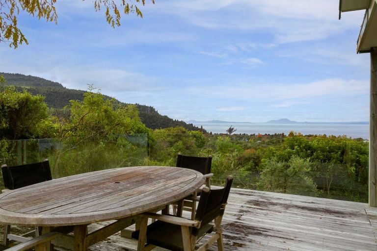 Photo of property in 10 Te Waaka Terrace, Kuratau, Turangi, 3381