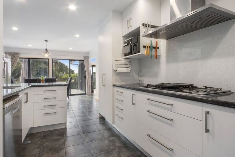 Photo of property in 28 Owen Place, Omokoroa, 3114