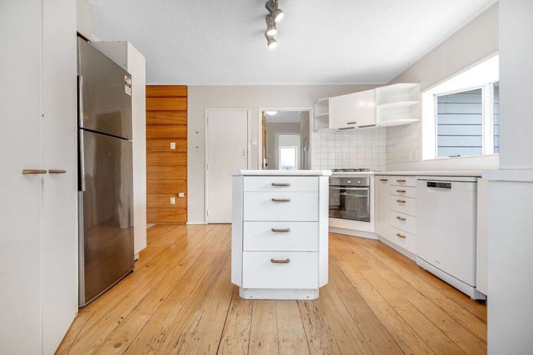 Photo of property in 481 River Road, Fairfield, Hamilton, 3214