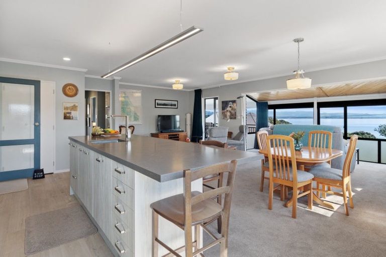 Photo of property in 9 Kaharoa Avenue, Omokoroa, 3114