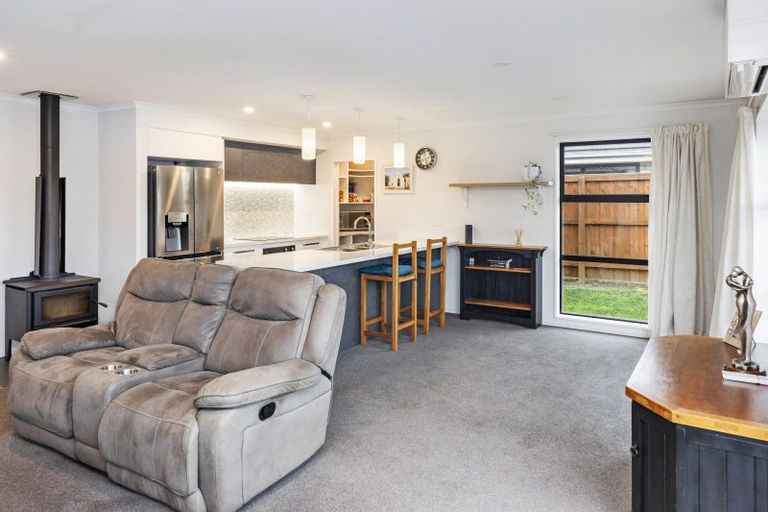 Photo of property in 30 Quinn Crescent, Woodend, 7610