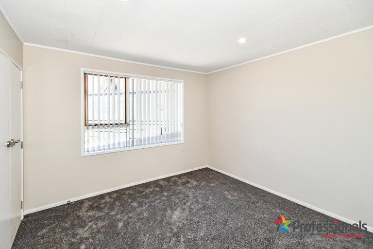 Photo of property in 5 Heathberry Close, Papatoetoe, Auckland, 2025
