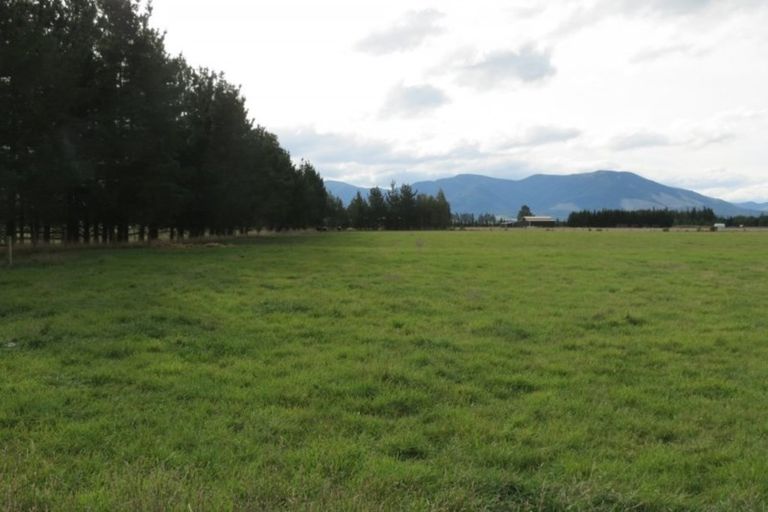 Photo of property in 120 Glews Road, Cust, Rangiora, 7471