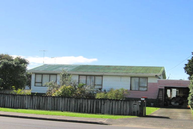 Photo of property in 27 Centreway Road, Orewa, 0931