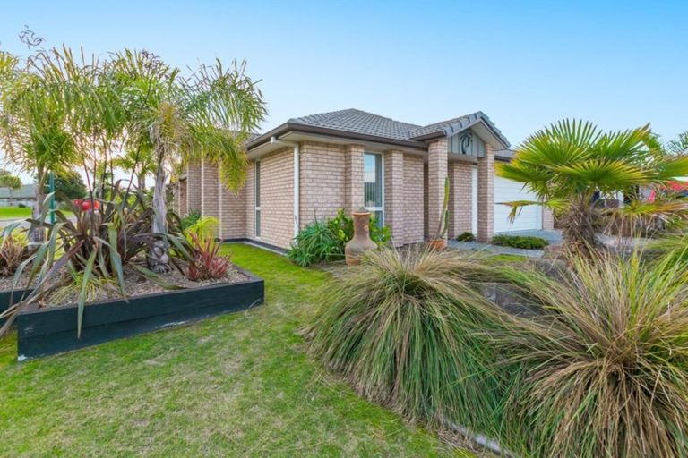 Photo of property in 1 Horokaka Place, Papamoa Beach, Papamoa, 3118