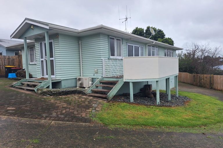 Photo of property in 33 Henderson Crescent, Parkvale, Tauranga, 3112