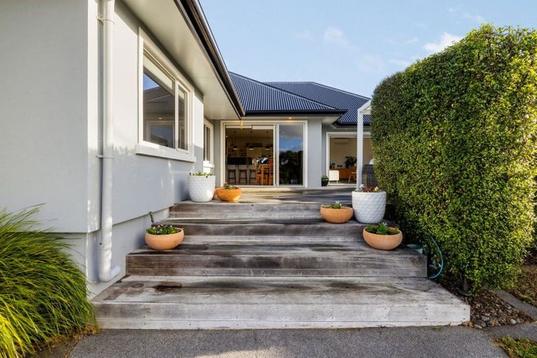 Photo of property in 18 Bos Crescent, Flagstaff, Hamilton, 3210