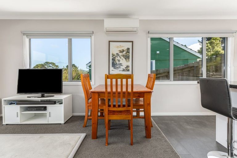 Photo of property in 17a Gloucester Street, Cannons Creek, Porirua, 5024