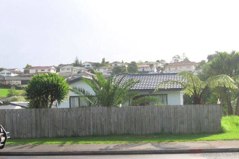 Photo of property in 63 Kamara Road, Glen Eden, Auckland, 0602