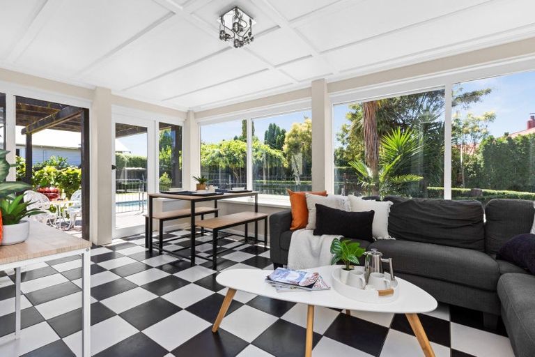 Photo of property in 305 Southland Road, Hastings, 4122