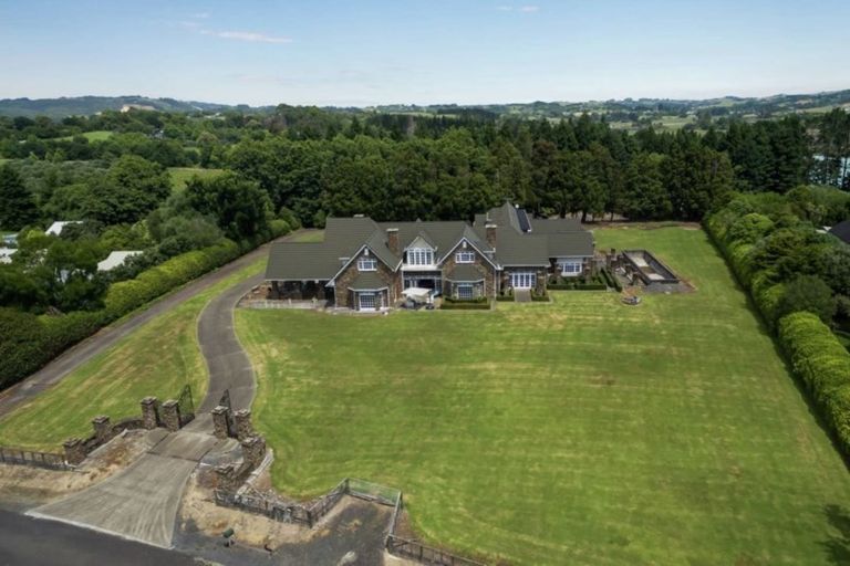 Photo of property in 170 Potts Road, Whitford, Howick, 2571