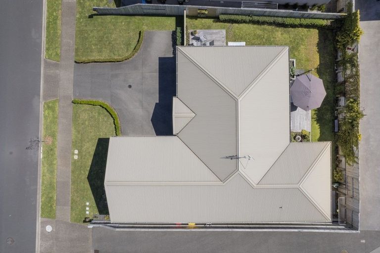 Photo of property in 27 Puhirake Crescent, Pyes Pa, Tauranga, 3112