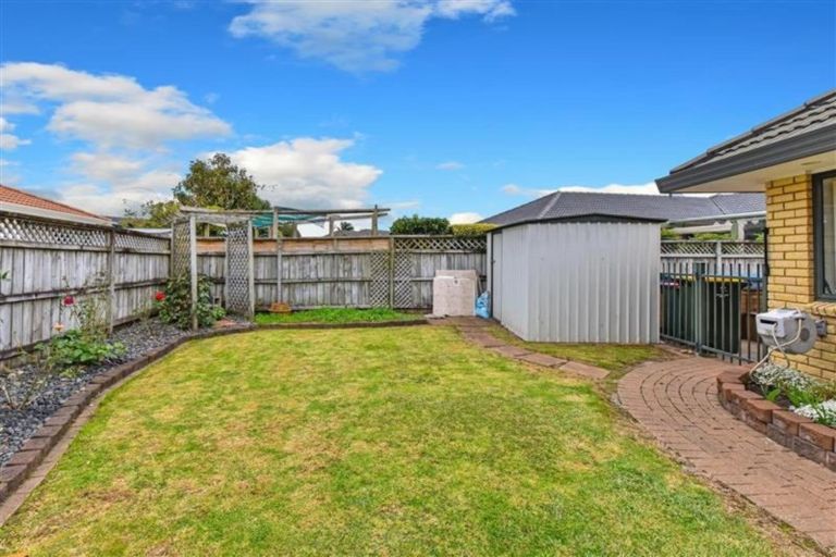 Photo of property in 71 Glenross Drive, Wattle Downs, Auckland, 2103