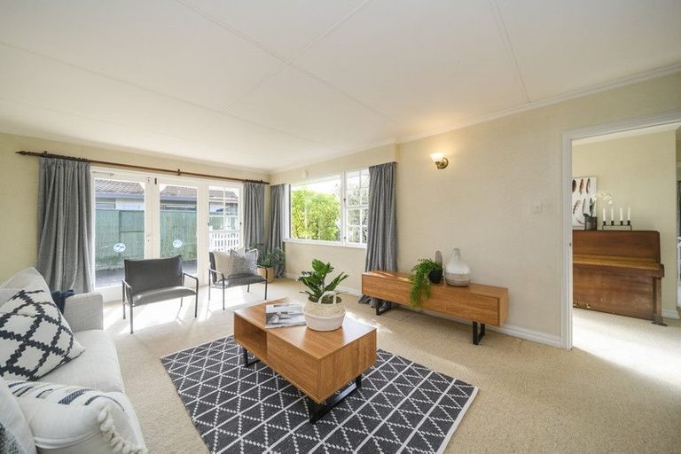 Photo of property in 23 Redwood Grove, Hokowhitu, Palmerston North, 4410